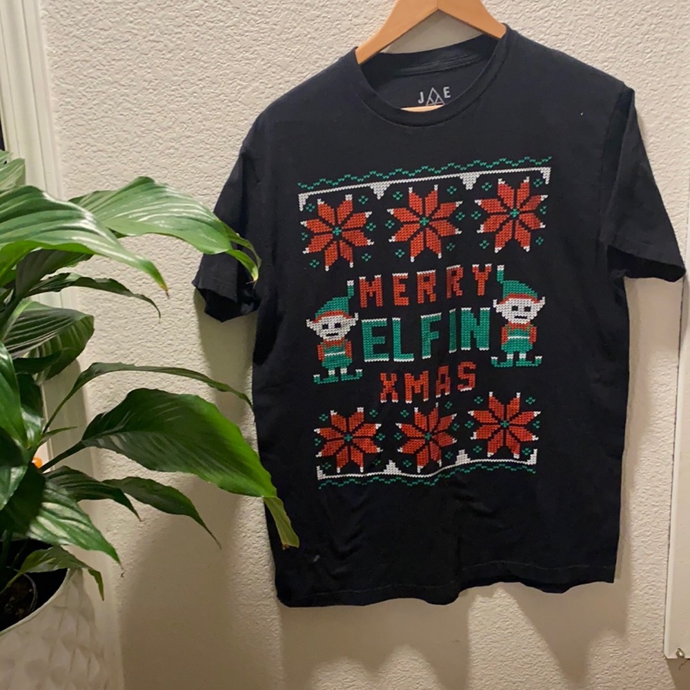 Christmas Graphic Tee Merry Elfin XMas Size Large